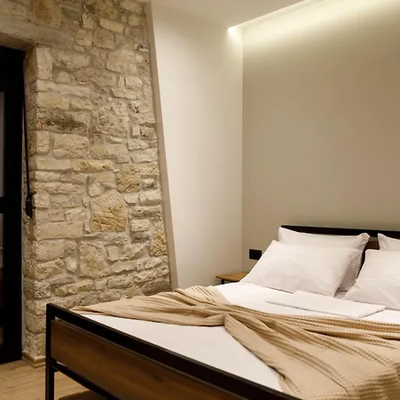 Hotel Bujtina Koel *