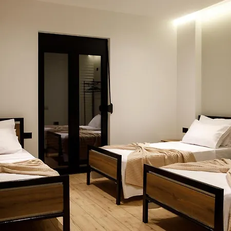 Bujtina Koel Hotel *