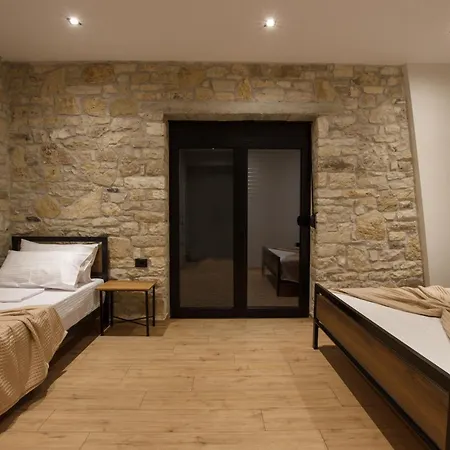 Hotel Bujtina Koel