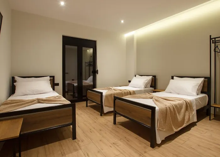 Hotell Bujtina Koel *