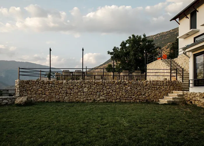 Bujtina Koel * Libohove